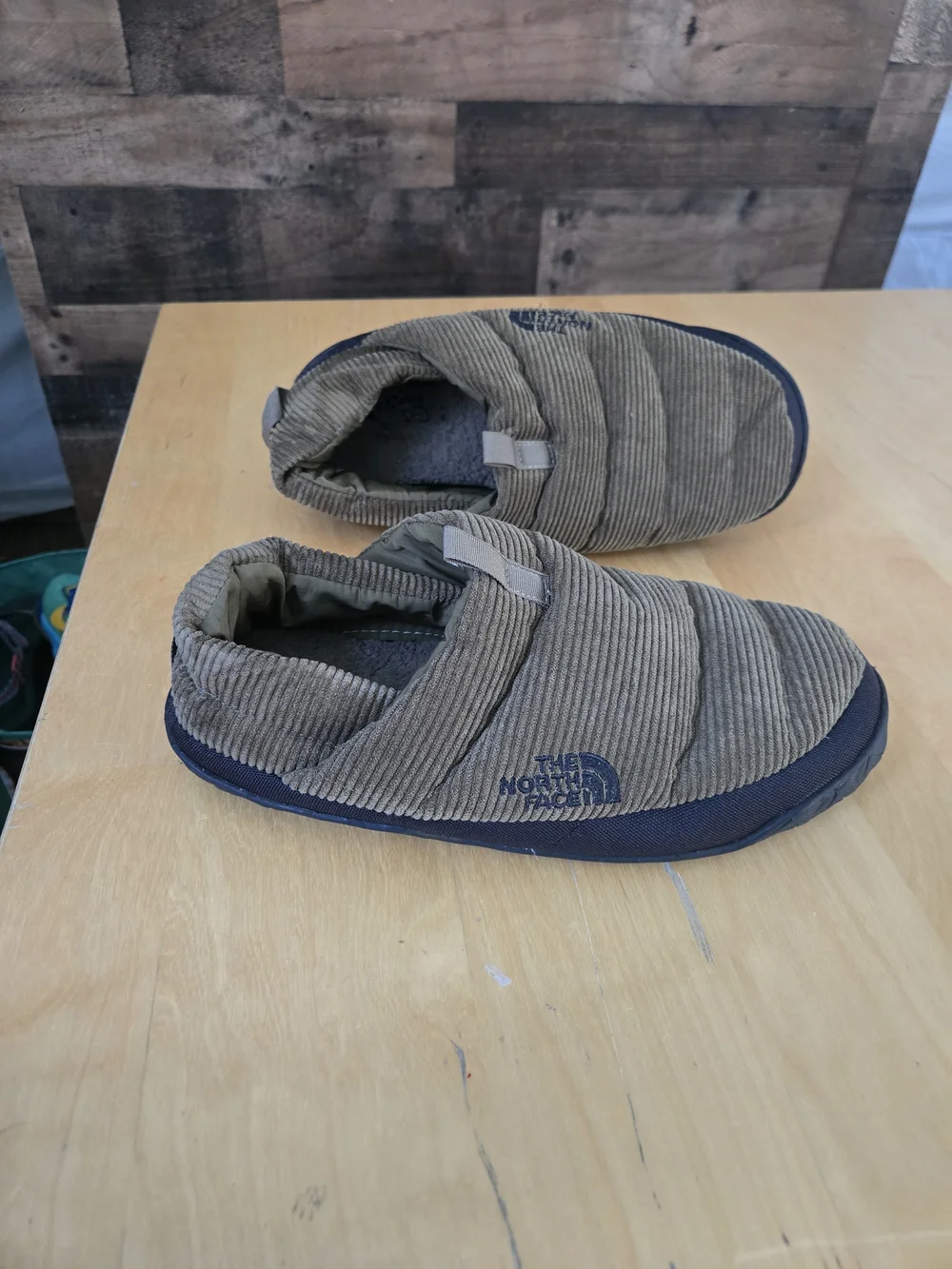 The North Face Nuptse Corduroy Slip-On Mule Casual Men’s US 11 Green/Black